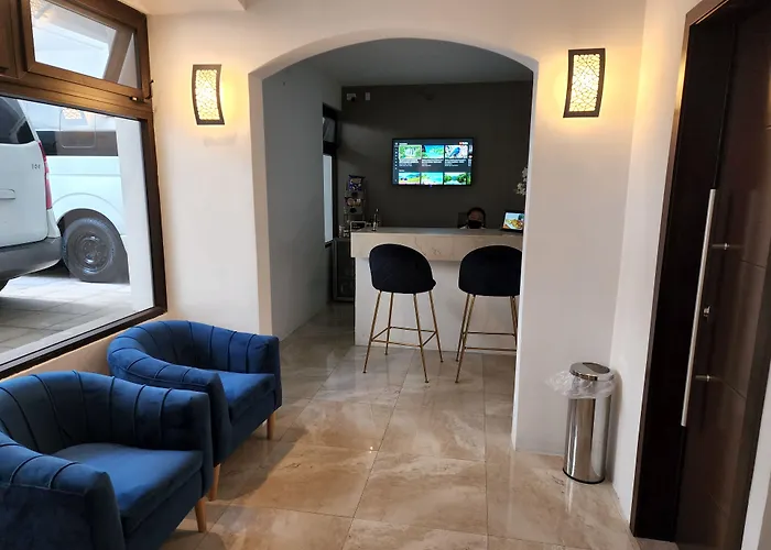 L'Aurora Inn