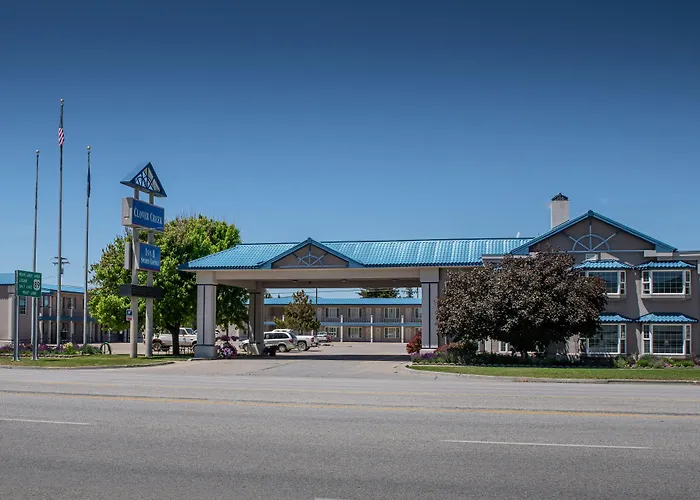 Clover Creek Inn