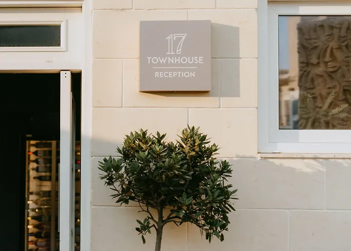 Townhouse17 Boutique Bed & Breakfast
