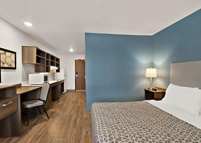 Woodspring Suites Fort Collins