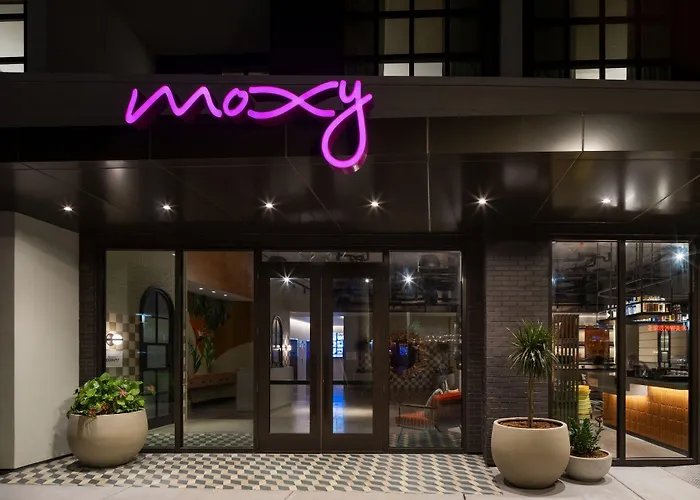 Moxy St. Petersburg Downtown