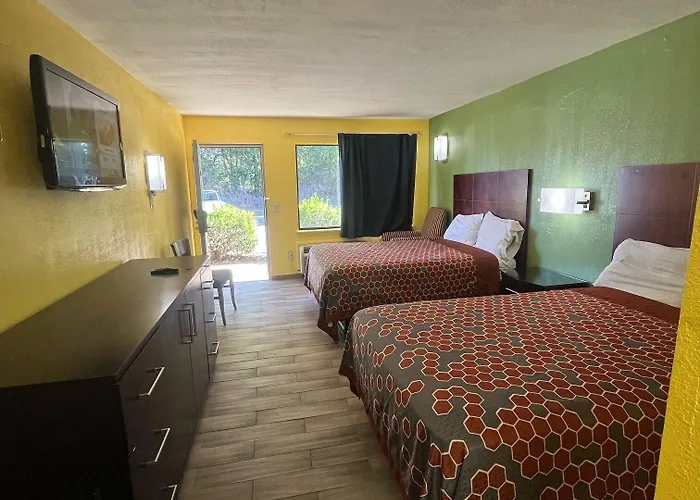 Hallmarc Inn New Albany