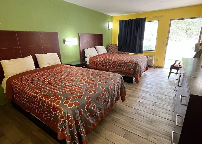 Hallmarc Inn New Albany