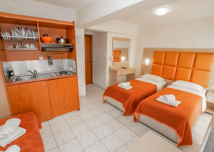 Hotel Avra