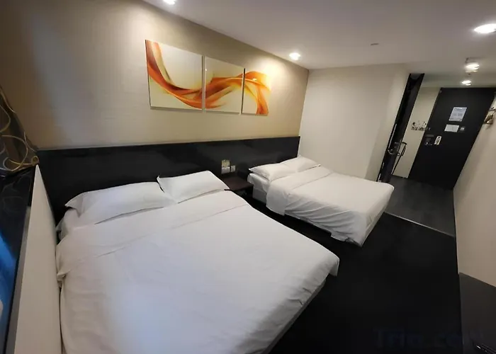 Noble Park Hotel