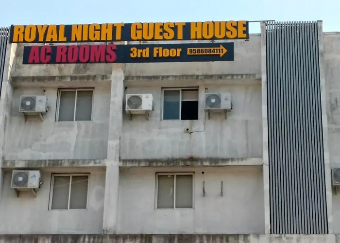 Hotel Royal Night