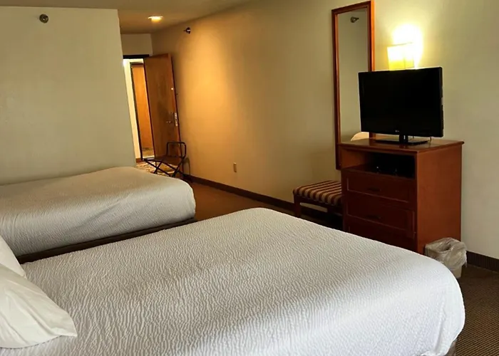 Serena Inn & Suites