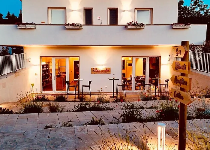 Amarena Garden House