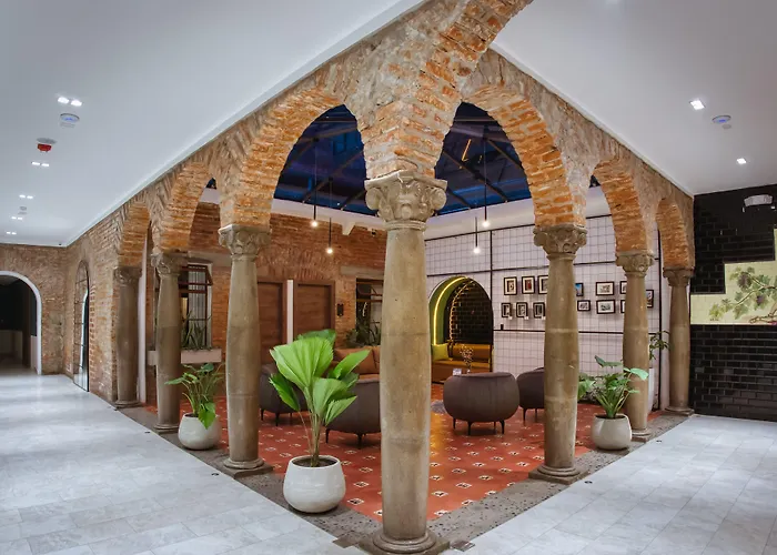 Wanderlot - Hotel Plaza Central