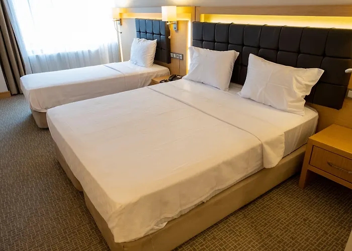 Lotuspark Hotel