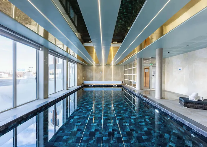 Brit Hotel Privilege Paris Rosny-Sous-Bois