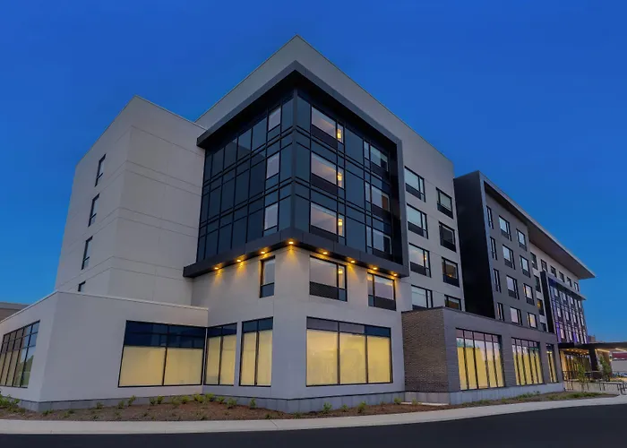 Holiday Inn Express & Suites St Thomas