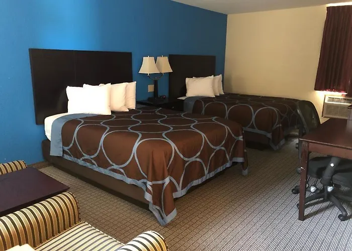 Amerivu Inn & Suites