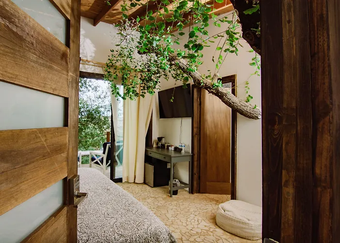 Boskenvid Hotel - Romantic Treehouses & Skypool