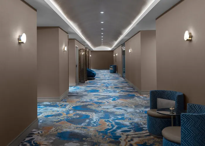 Courtyard By Marriott Calgary Downtown