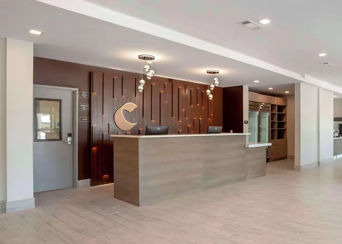Comfort Inn & Suites Destin Near Henderson Beach