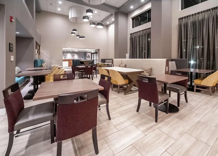 Hampton Inn & Suites Santa Maria