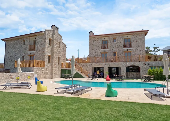 Zeyt Inn Hotel