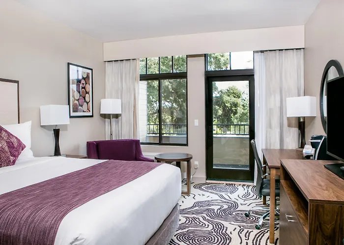 Hotel Siri Downtown - Paso Robles