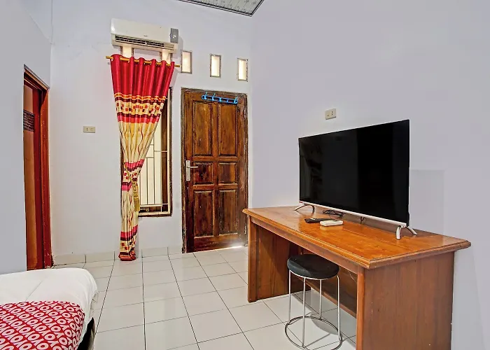 Oyo 3994 Wisma Amalia