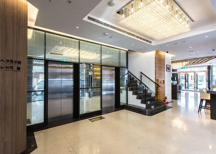 Royal Fine Hotel