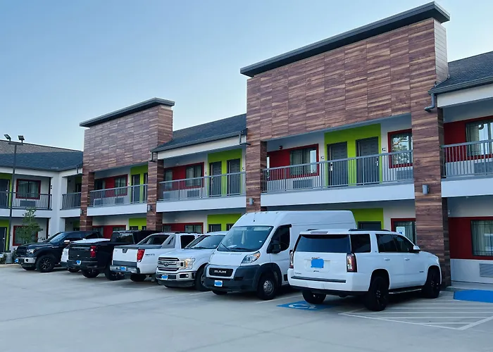 Scottish Inns & Suites - Kingwood