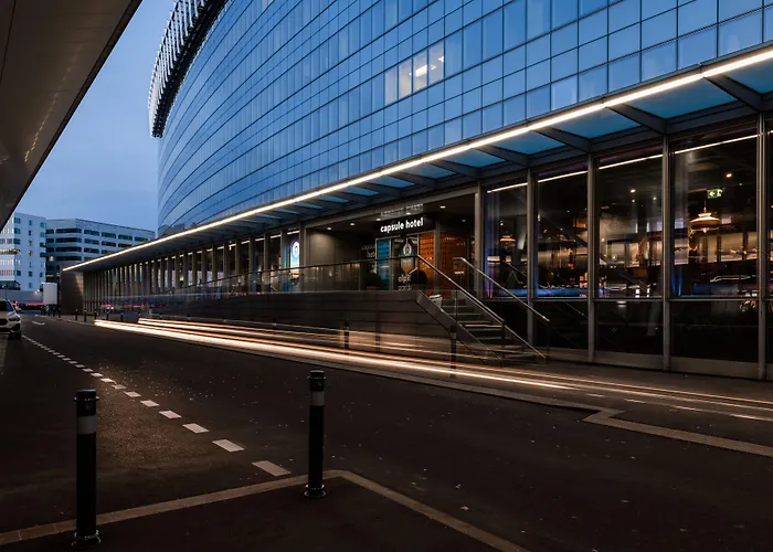 Capsule Hotel - Zurich Airport