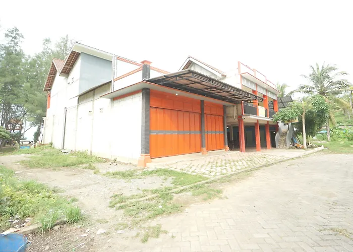 Spot On 93620 Anisa Homestay Syariah
