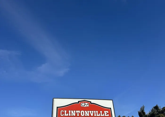 Clintonville Motel