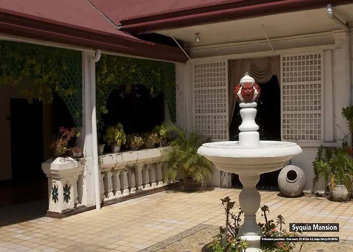 Happy Grey Hotel Vigan