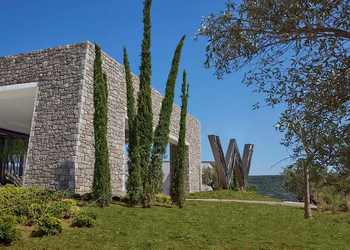 W Costa Navarino (Adults Only)