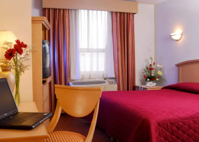 Fastos Hotel