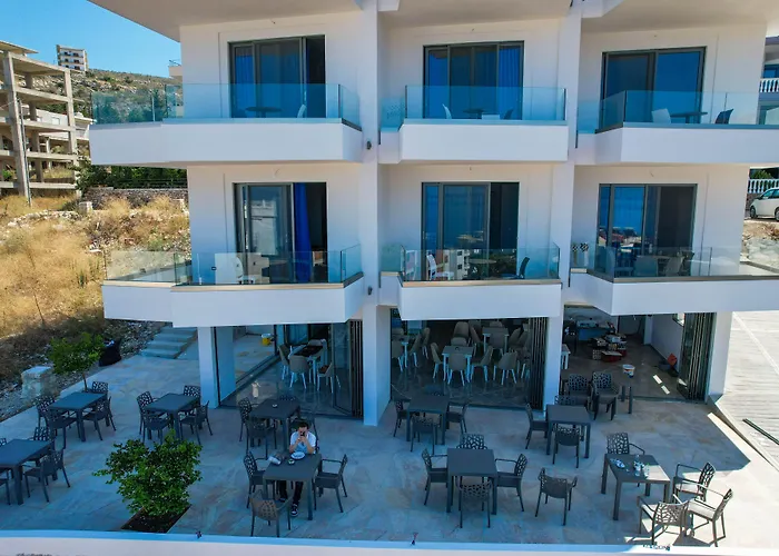 Sea View Hotel