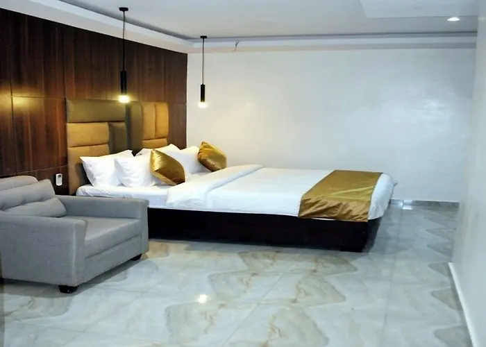 Fawzy Hotel
