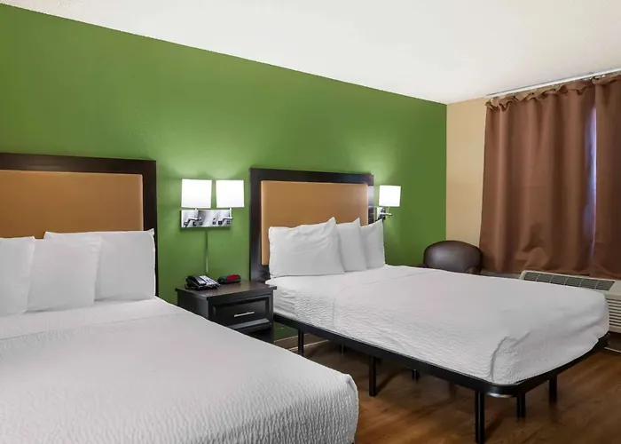 Relax Suites Extended Stay - La Mirada