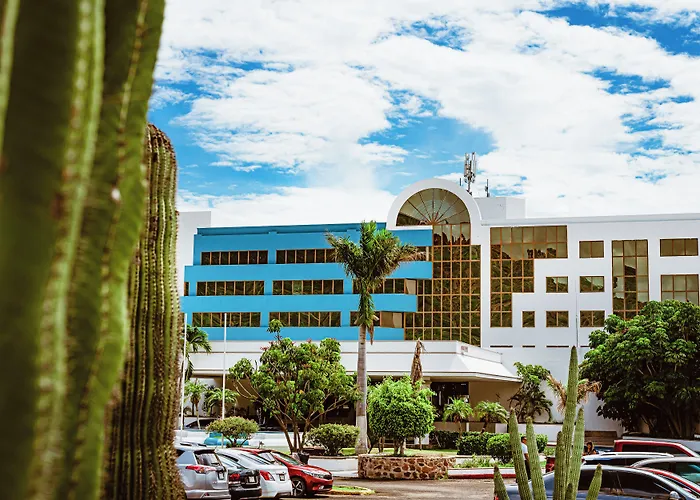 Hotel San Carlos Plaza