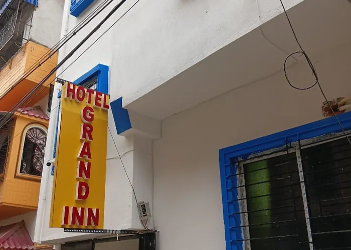 Goroomgo The Grand Inn Ruby Kolkata
