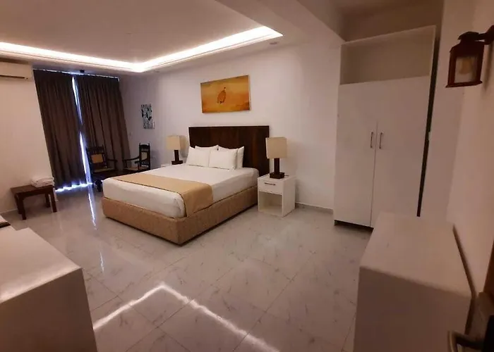 Lavinia Bay Beach Hotel