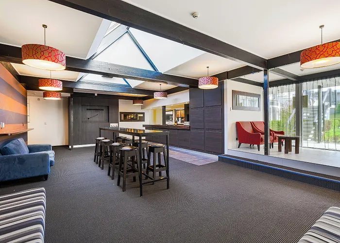 Grand Riccarton Hotel