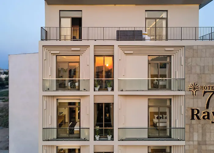 7 Rays Hotel