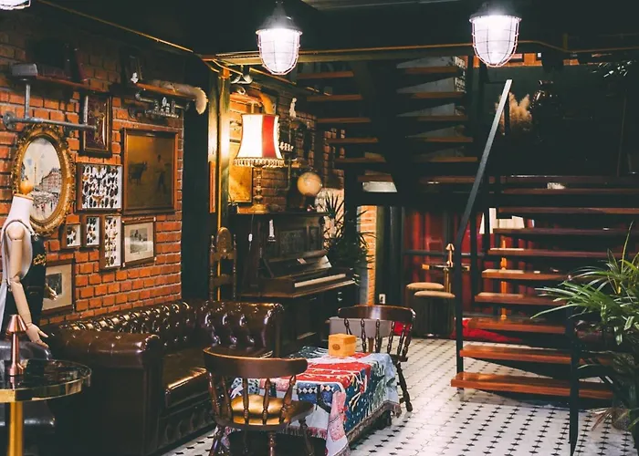 Dream Factory Hotel