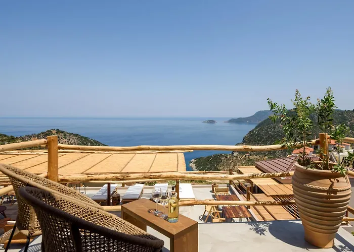Aletri Swim Up Boutique Hotel