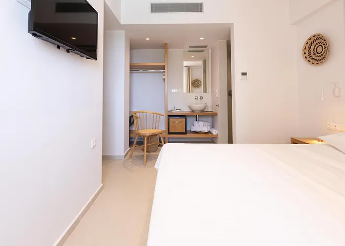 Dimani Suites & Residences
