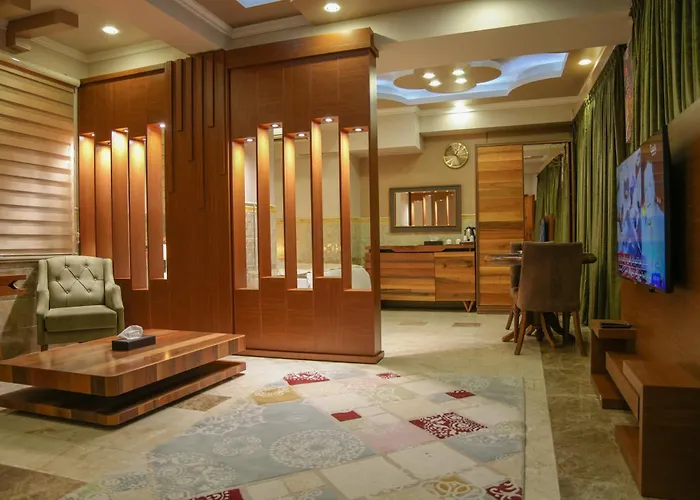 Royal Eagle Hotel