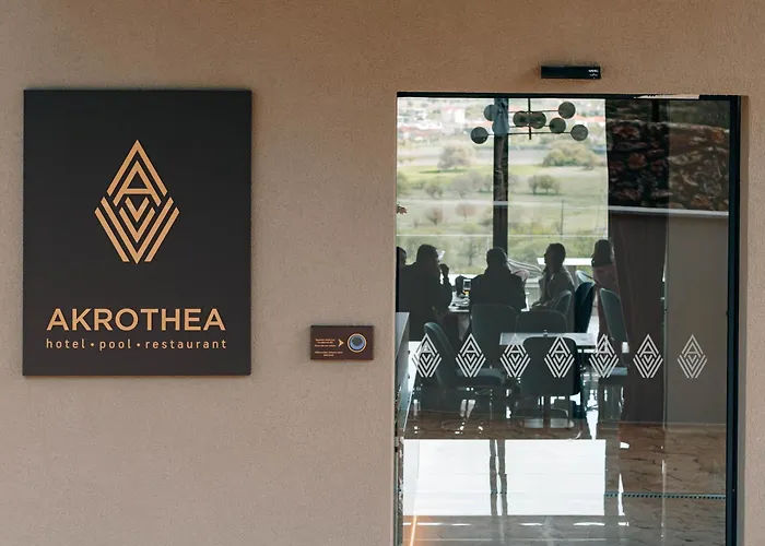AKROTHEA suites&lounge