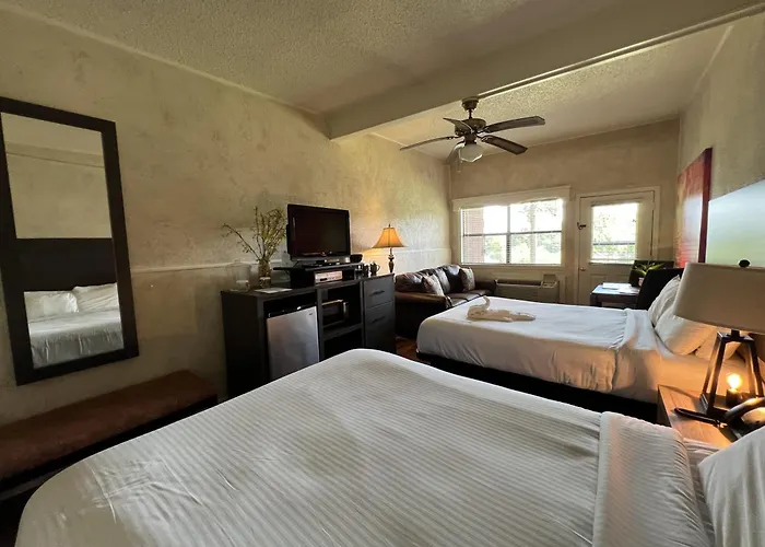 Gr4 - Mountain Harbor Queen Guest Room On Lake Ouachita