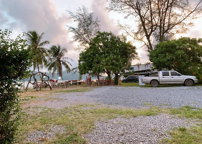 Marina Resort At Pakbara Satun