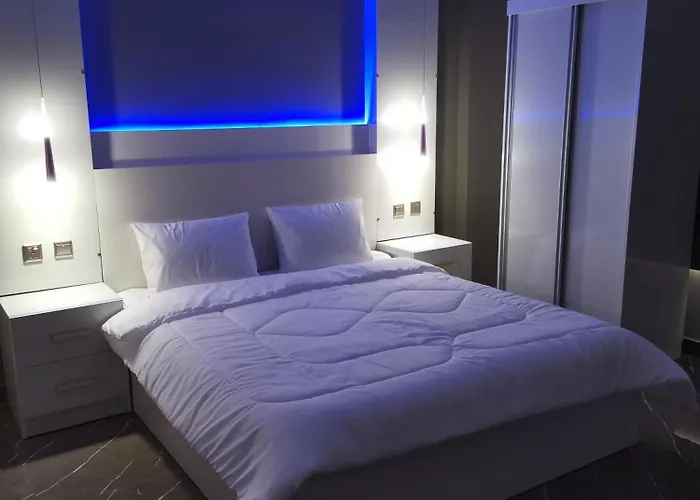 Marina Hotel