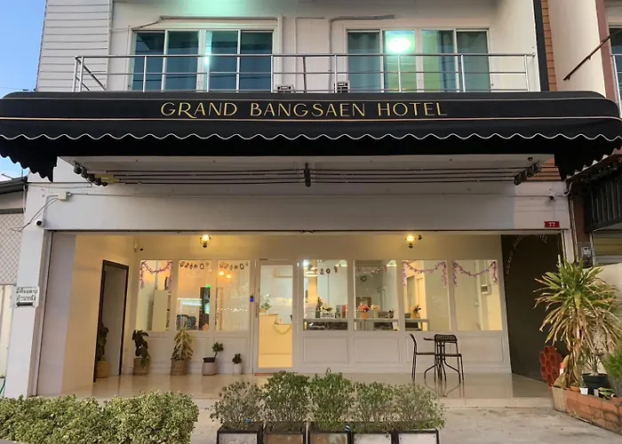 Grand Bangsaen Hotel