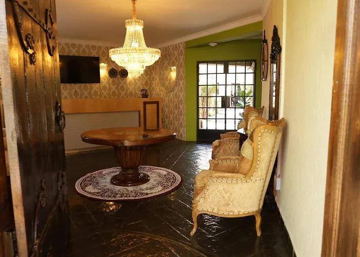 Gbl Reine Chateau